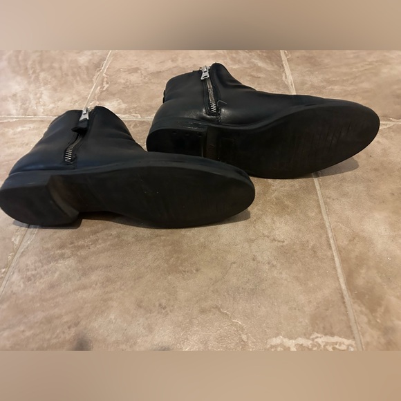 Steve Madden Booties - Picture 4 of 4